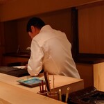 伯雲 - 鱧の骨切り