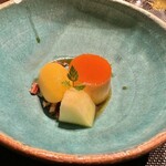 ペルー料理 bepocah - Crema volteada y sorbete de aguaymanto (ペルー風固めのプリンとホオズキのソルベ)