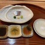 別府おぐら - 三種の醤油と塩。こだわってます。