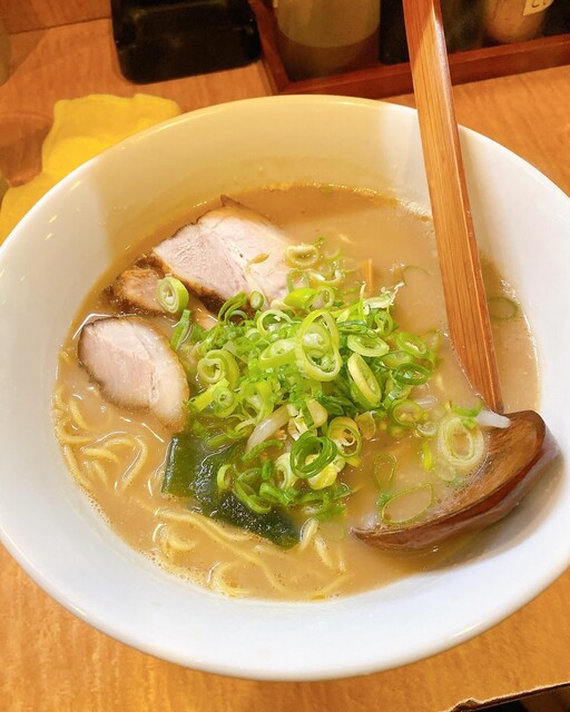 Naniwa Tonkotsu Ramen photo 3