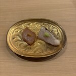 すし処 睦月 - 鰆(答志島)塩たたきと燻製