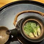 いち井 - 松茸の土瓶蒸し