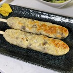 俵や - 牛タンの粒がゴロゴロ入ったつくね串