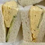 喫茶＆軽食 ラック - 柔らかいパンにふんわり玉子が挟まってます。