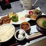 ほびーい喫茶店 - 納豆しようが焼きセット (値段お任せ)。
