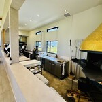 with dog coffee - 店内