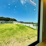 with dog coffee - 店内