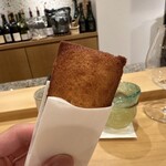 勢麟 - 焼きたてのフィナンシェ　和食屋さんでフィナンシェをいただくのは初めてですがとても美味しかったです。