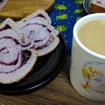 ベーカリー＆カフェ PENNY LANE - 