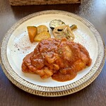 バルバルキッチンアメリ - ランチ：きのことチキンのカチャトラ(¥1,400)