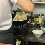 三陽軒 - 調理風景