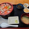 魚屋直営食堂　魚まる