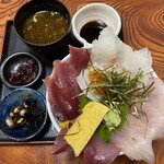 網元の店八代 - 大漁丼 1300円