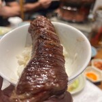 炭火焼肉ホルモンさわいし - 