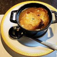 洋食 つばき - 変更していただいたオニオングラタンスープ