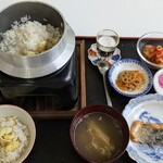 伊豆沼食堂 - 釜飯定食