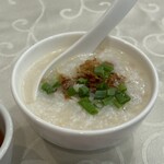 Zhonghua Gourmet Restaurant - 