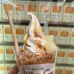 ミルク&パフェ よつ葉ホワイトコージ - 