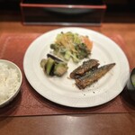 ゆめの庵 - Aランチ
（北海道産サンマ照焼きと泉州水なすあっさり和え）
800円