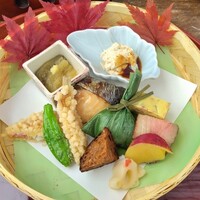鍋と旬菜と京料理 花柳 - 