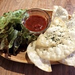 大須PUB MEEK - 餃子の皮のナチョス