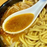 味噌っ子 ふっく - ピリ辛で濃厚な味噌スープ