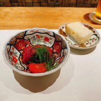 北新地 つきしろ - 黒毛和牛のトリュフ香るユッケキャビア添え