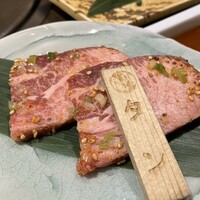 飛騨牛一頭家 馬喰一代 長良本家 - 肉厚で気に入りました