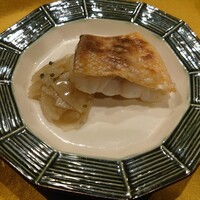 鮨いわもと - 甘鯛のパリパリ焼き、加賀蓮根の金平