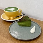 YOSUGA COFFEE - 濃厚抹茶バスチー ¥780