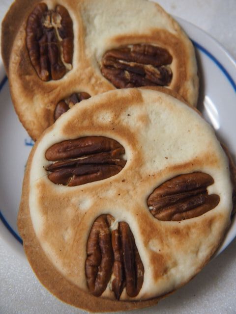 小山せんべい JR新青森駅店 - 新青森（せんべい）の写真