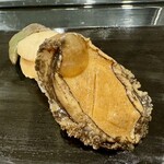 寿司大 - 煮アワビ：めちゃくちゃ美味しいに決まってる！