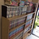 Rairai Ken - 入り口には漫画がいっぱい！！！