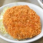 キッチン有明 - Cランチ 焼ソバとメンチカツ 半ライス 600円。