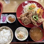 丸金食堂 - 鳥のから揚げ定食(5ケ) 1300円