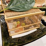 馬車道 大かわ - トキメキが止まらなかった八寸‼️よく出来たカゴにも、この透けて見えてる感じにもキュンキュンするっ❤️