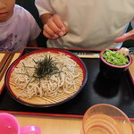 喫茶ひぐち - 料理写真:ざるそば