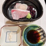 馬車道 大かわ - 平目　かんぱち　土佐醤油とお塩で