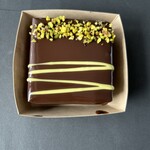 TART SQUARE - チョコレートピスタチオ(835円)