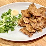 かつぎや - 大定番のお摘み排骨　担々麺のトッピングでしたが単品でも注文できるようになってからずっと注文し続けています