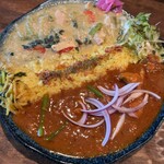 Satya - 柚子胡椒香るグリーンカレーとサルサチキンカレーあいがけ