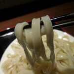喜多一 - うどん；麺はこんな感じ