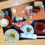 鮨処魚徳 - 日替りにぎりランチセット