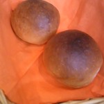 イタリア料理 ピアット ノノ  - ランチのパン　１人１個づつ