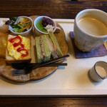 にじいろcafe - アメリカンコーヒーとモーニングサービス（にじいろモーニング）