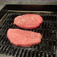 但馬屋 心斎橋 - 焼いてるところ