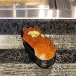 寿司安 - いくらも綺麗