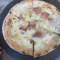 800°DEGREES ARTISAN PIZZERIA - 