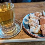 宇ち多゛ - 梅割り甘め と アブラ少ないとこ と レバボイル一本ずつ お酢 です