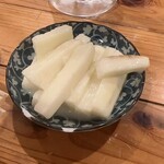 立呑み みつぼし村  - 長芋のわさび漬け230円、他だと2倍以上しそう。